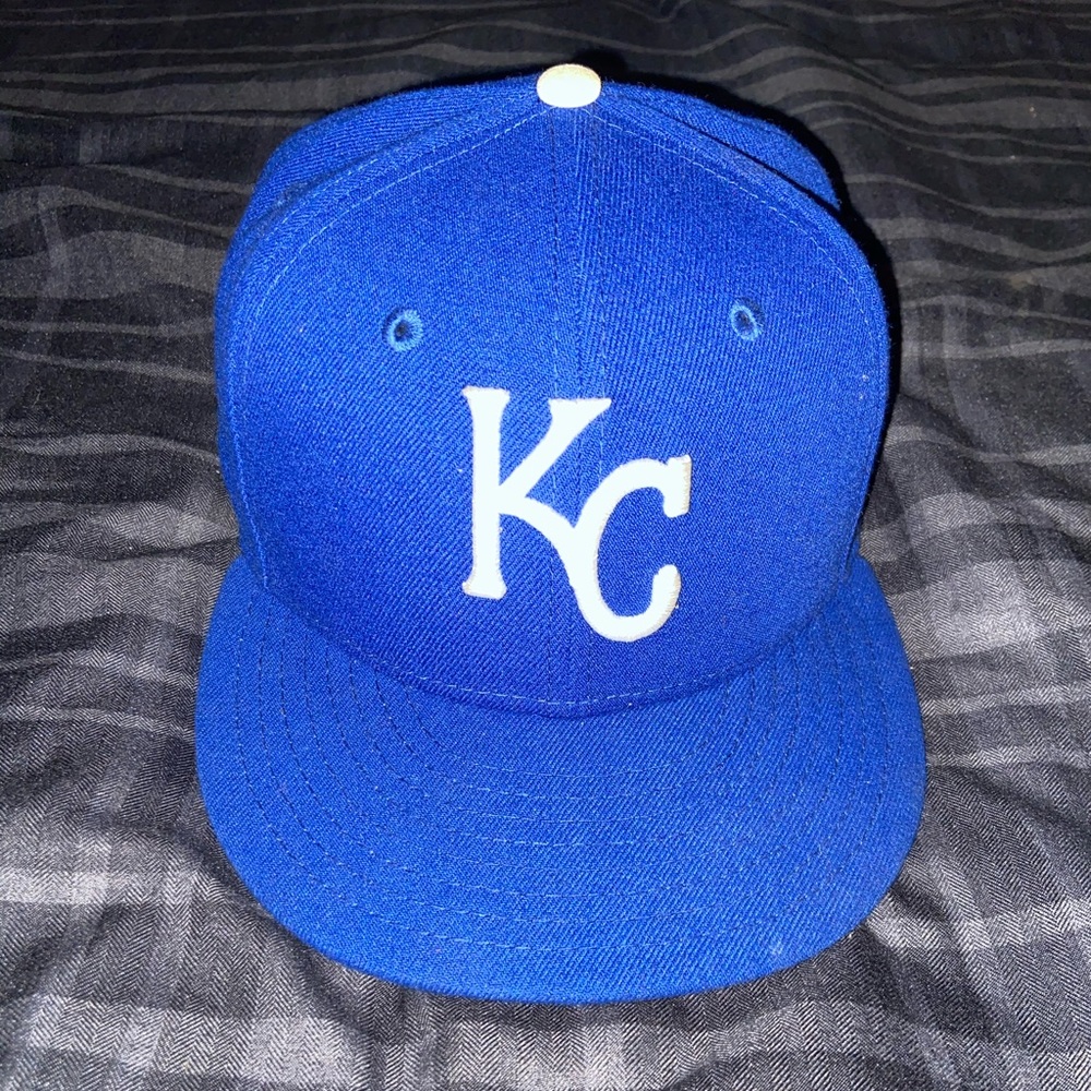 New Era 7 1/8 fitted KC Royals hat